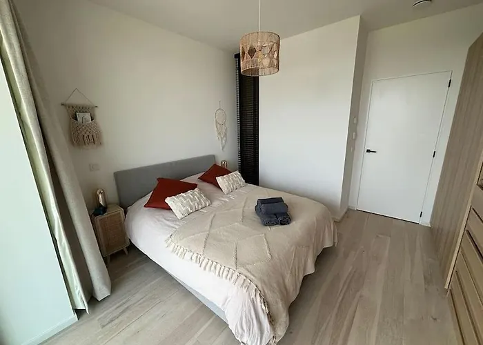 Apartment Enjoy The Belgian Coast With Indoor Heated Swimmingpool And Fitness *