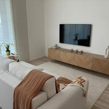 Enjoy The Belgian Coast With Indoor Heated Swimmingpool And Fitness Appartement