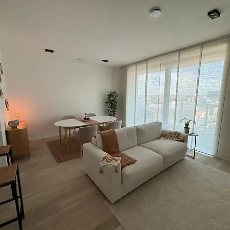 Enjoy The Belgian Coast With Indoor Heated Swimmingpool And Fitness Appartement Oostende